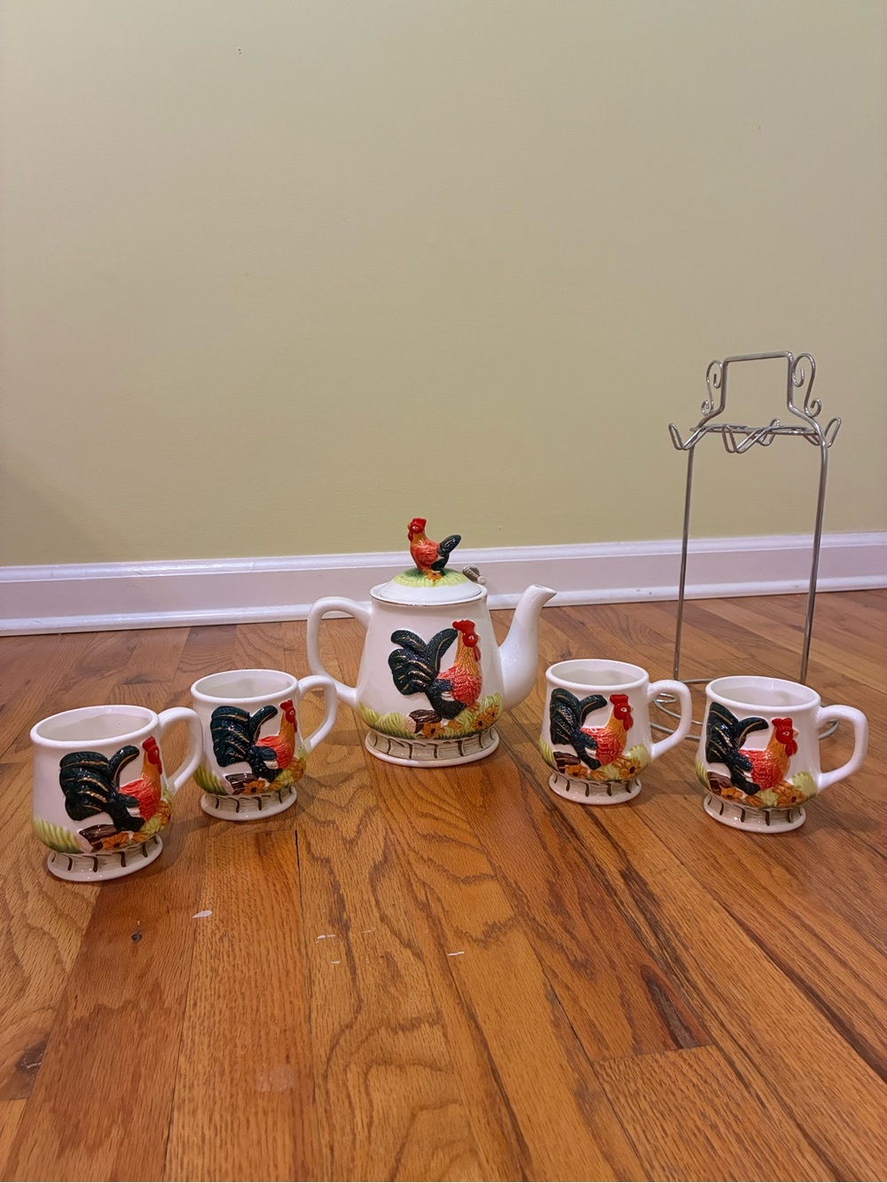 Rooster Ceramic Tea Set